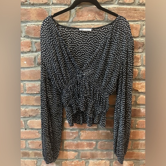 Zara blouse - Picture 1 of 2